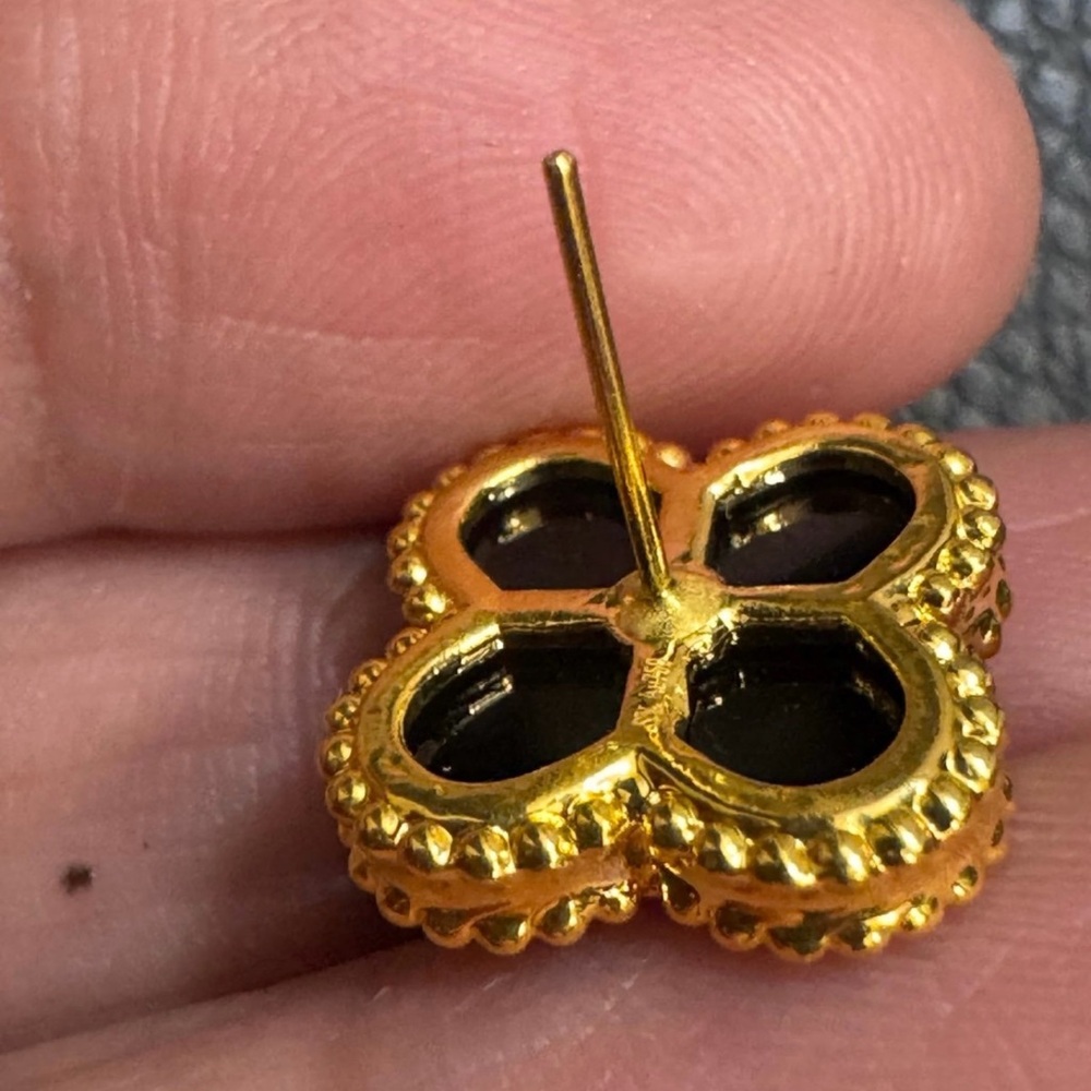 18k Saudi Elegant Black and Gold Clover Jewelry Set - Picture 11 of 15